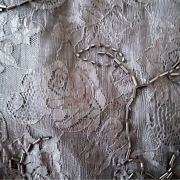 Ann Taylor vintage beaded rose black lace straight skirt with back slit Size 10 - Picture 4 of 7